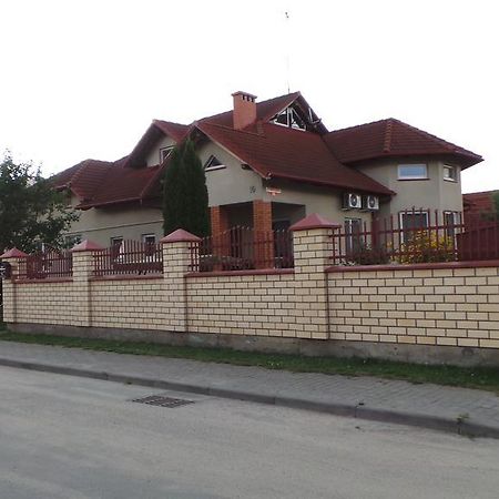 U Viktora Guest House Brest Esterno foto