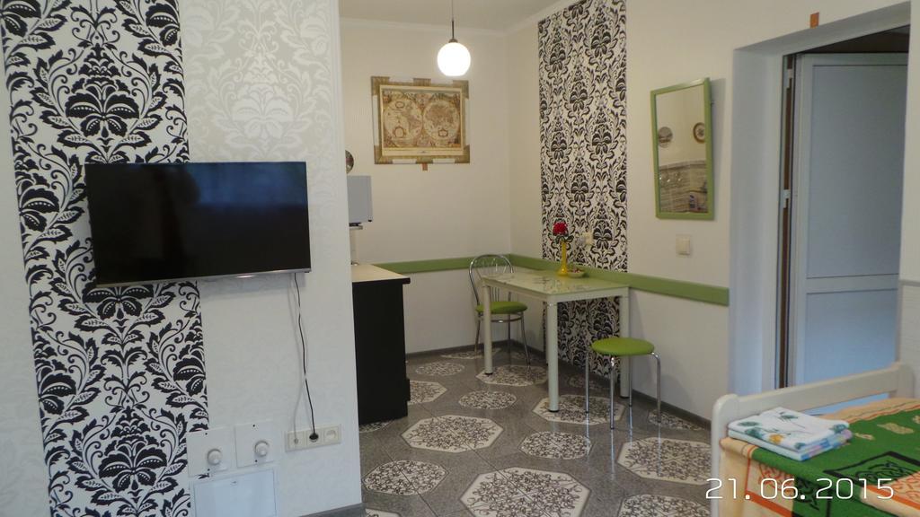 U Viktora Guest House Brest Esterno foto