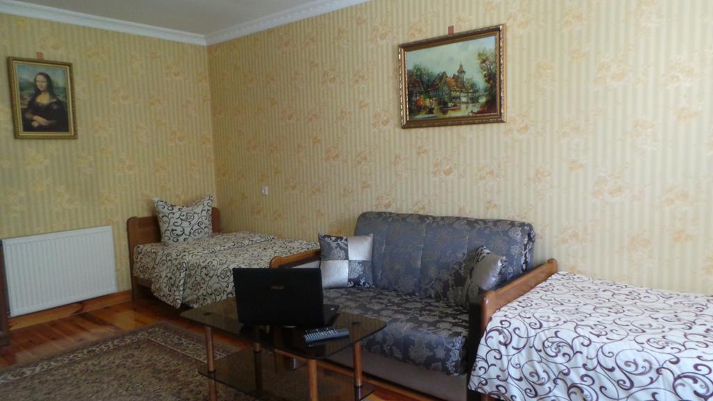 U Viktora Guest House Brest Esterno foto